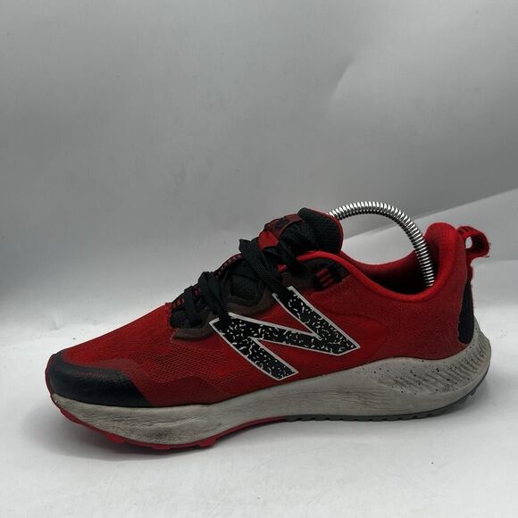 New Balance Nitro V4 Mens 8.5D Red Athletic Trail Running Hiking Sneakers Shoes - Picture 5 of 13